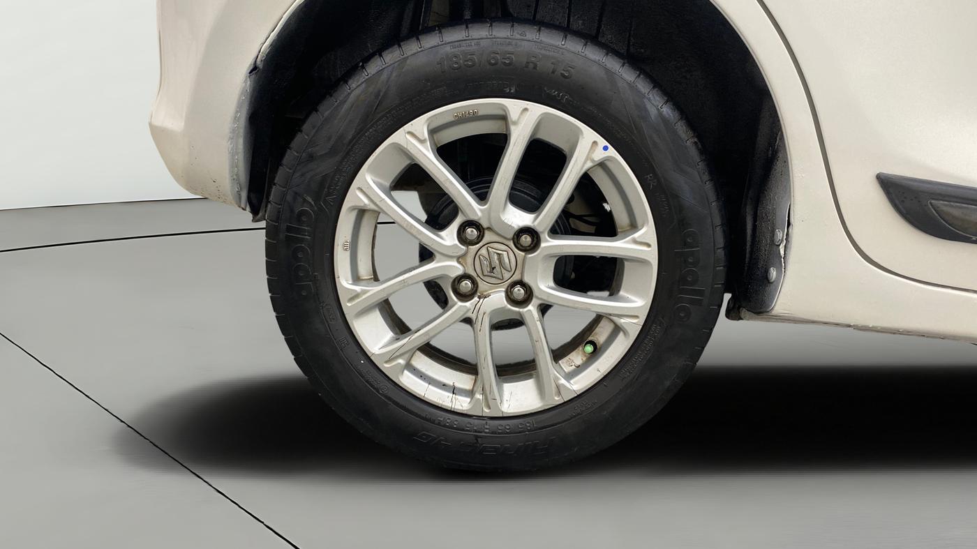 2018 Maruti Swift ZDI AMT, Diesel, Automatic, 87,271 km, Right Rear Wheel