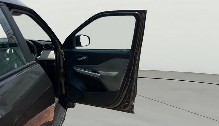 2022 Nissan MAGNITE XL, Petrol, Manual, 63,952 km, RHS Front Door