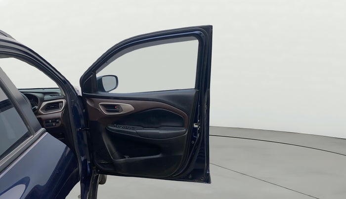 2023 Maruti FRONX DELTA PLUS 1.2MT, Petrol, Manual, 1,12,137 km, RHS Front Door