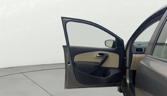 2013 Volkswagen Polo HIGHLINE1.2L, Petrol, Manual, 57,531 km, LHS Front Door