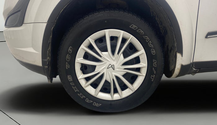 2017 Mahindra XUV500 W6 1.99, Diesel, Manual, 63,827 km, Left Front Wheel