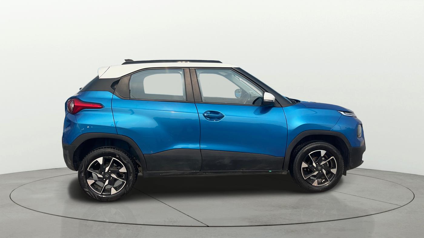 2024 Tata PUNCH Creative Plus, Petrol, Manual, 14,004 km, Right Side View