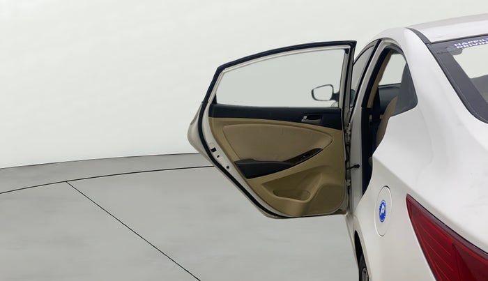 2017 Hyundai Verna 1.6 VTVT SX, Petrol, Manual, 60,315 km, LHS Rear Door