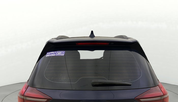 2022 Mahindra XUV700 AX 5 P MT 5 STR, Petrol, Manual, 72,134 km, Rear Windshield