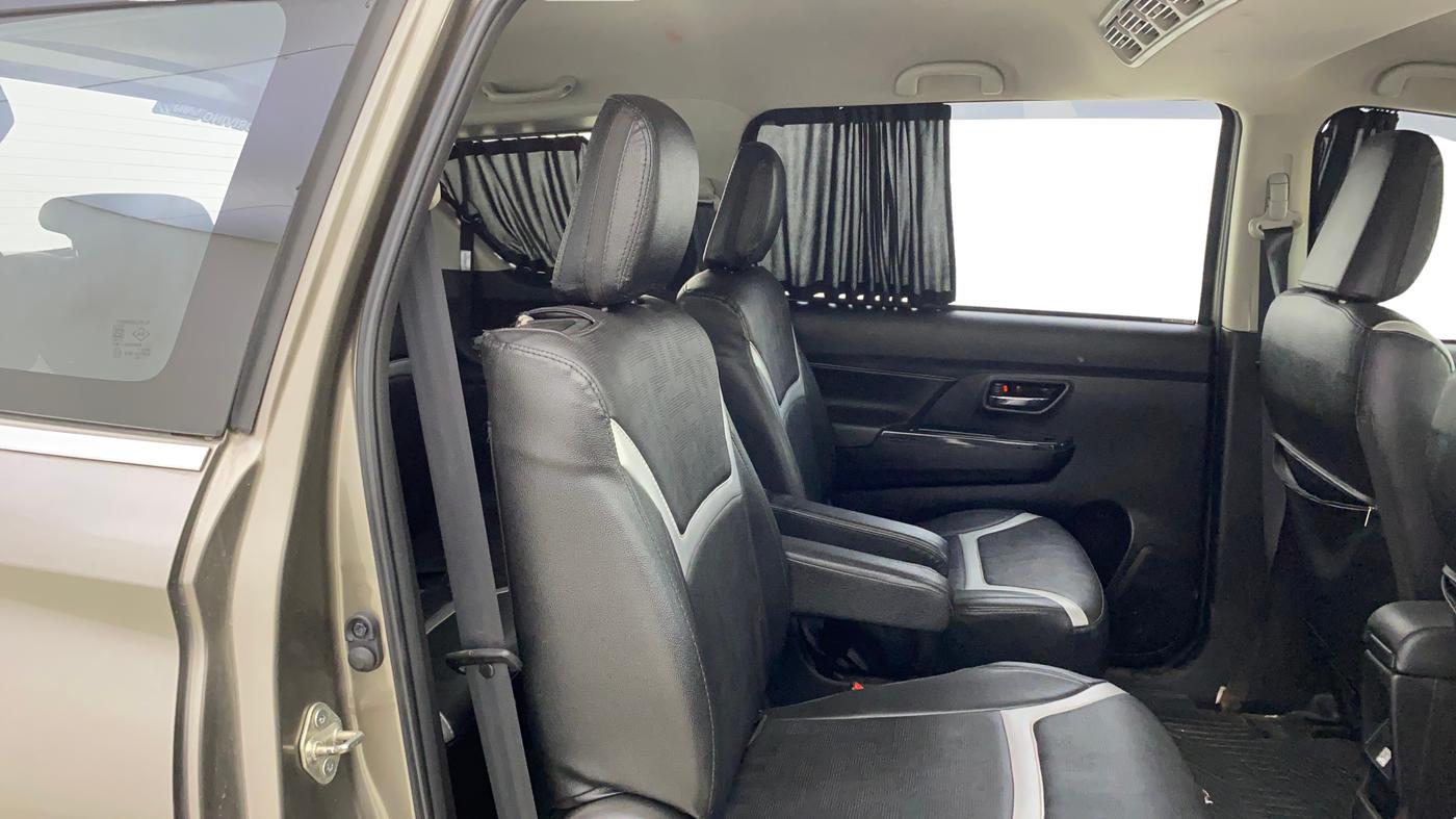 2021 Maruti XL6 ZETA AT, Petrol, Automatic, 22,259 km, Right Side Rear Door Cabin