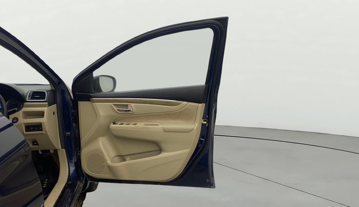 2022 Maruti Ciaz ZETA 1.5 SHVS MT PETROL, Petrol, Manual, 43,844 km, RHS Front Door