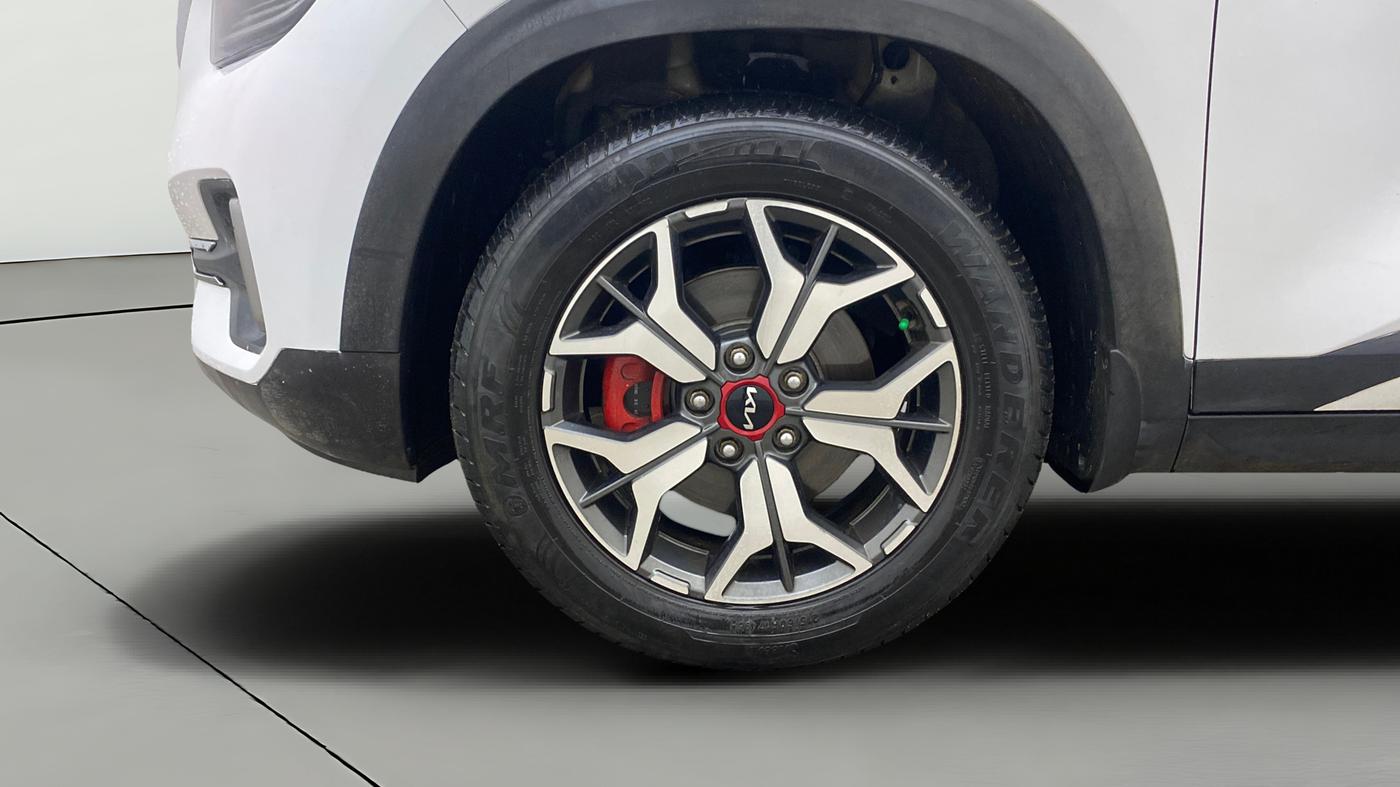 2021 KIA SELTOS GTX PLUS DCT 1.4 PETROL, Petrol, Automatic, 1,38,369 km, Left Front Wheel