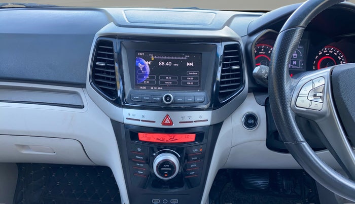 2022 Mahindra XUV300 W8 (O) 1.2 PETROL AMT, Petrol, Automatic, 36,068 km, Air Conditioner