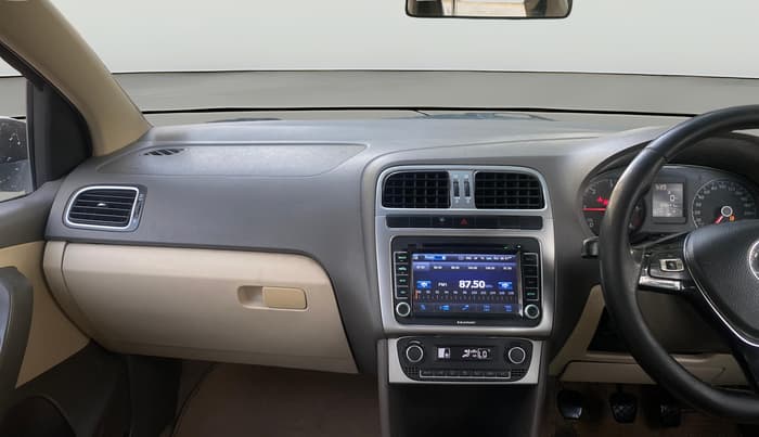 2015 Volkswagen Vento HIGHLINE DIESEL 1.5, Diesel, Manual, 1,09,637 km, Air Conditioner
