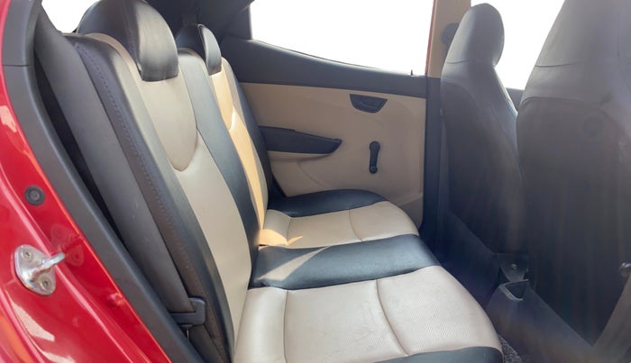 2014 Hyundai Eon ERA +, Petrol, Manual, 42,207 km, Right Side Rear Door Cabin