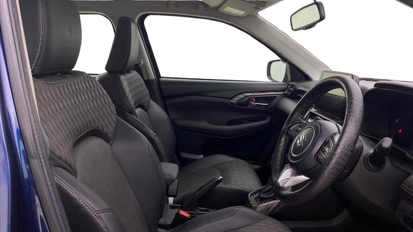 2024 Maruti Grand Vitara ALPHA PLUS HYBRID ECVT, Hybrid, Automatic, 9,618 km, Right Side Front Door Cabin