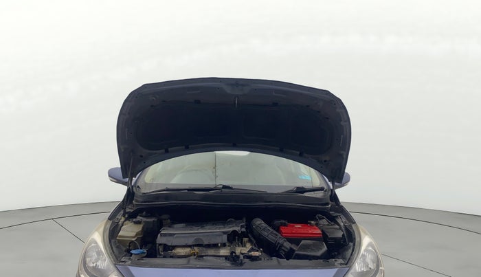 2014 Hyundai Verna FLUIDIC 1.6 CRDI SX, Diesel, Manual, 1,04,935 km, Open Bonet