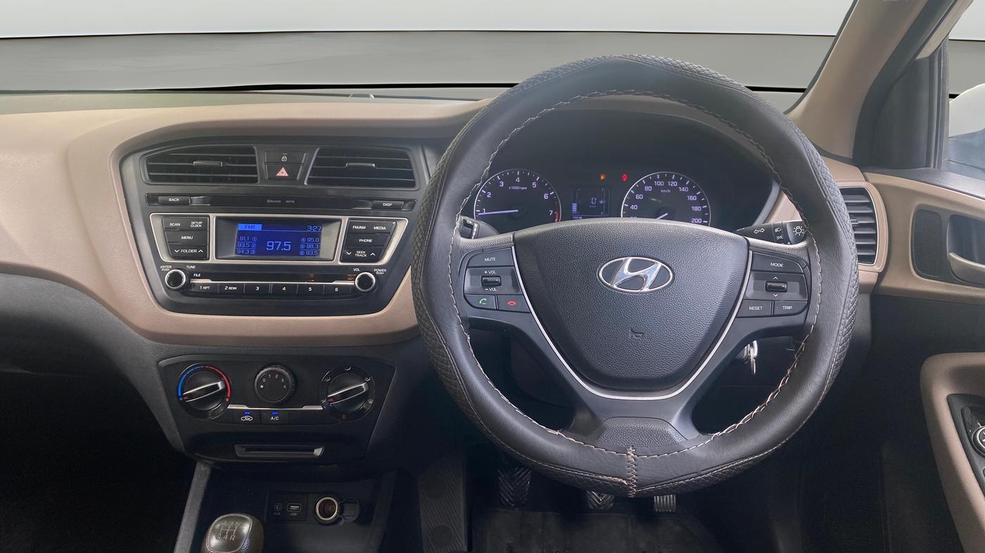 2015 Hyundai Elite i20 MAGNA 1.2, Petrol, Manual, 33,459 km, Steering Wheel Close Up