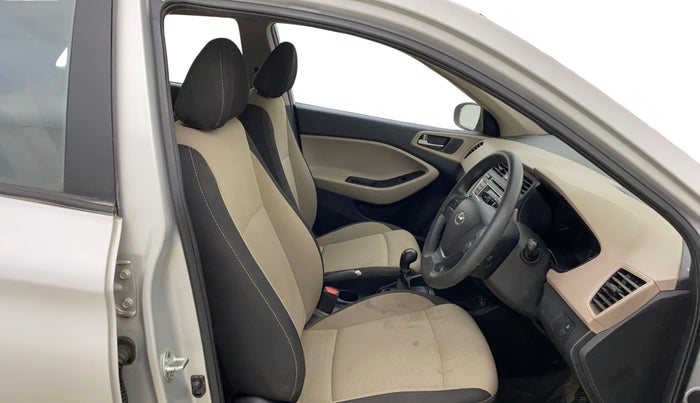 2015 Hyundai Elite i20 SPORTZ 1.2, Petrol, Manual, 18,421 km, Right Side Front Door Cabin