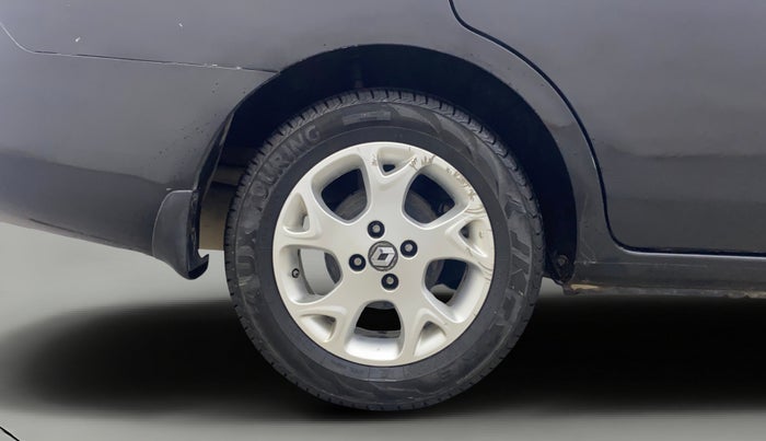 2014 Renault Scala RXL PETROL, Petrol, Manual, 72,419 km, Right Rear Wheel