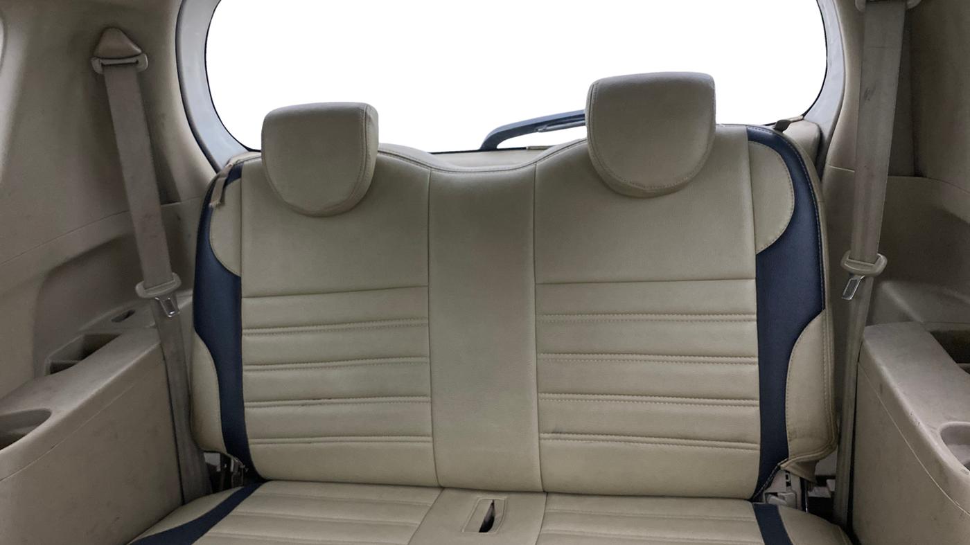 2014 Maruti Ertiga ZDI, Diesel, Manual, 1,31,702 km, Third Seat Row ( optional )