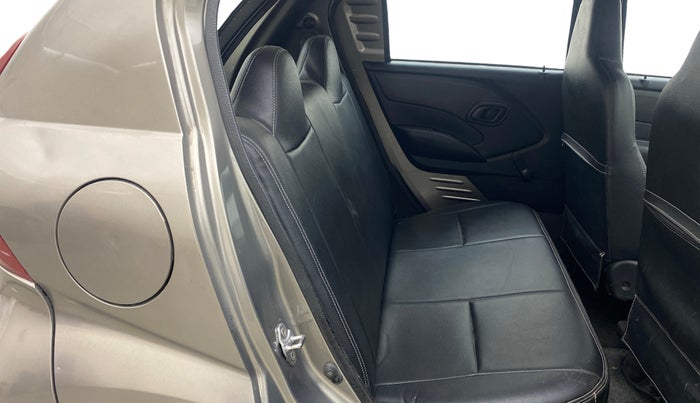 2017 Datsun Redi Go T (O), Petrol, Manual, 77,322 km, Right Side Rear Door Cabin