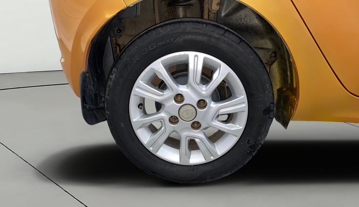 2018 Tata Tiago XZA PETROL, Petrol, Automatic, 66,608 km, Right Rear Wheel