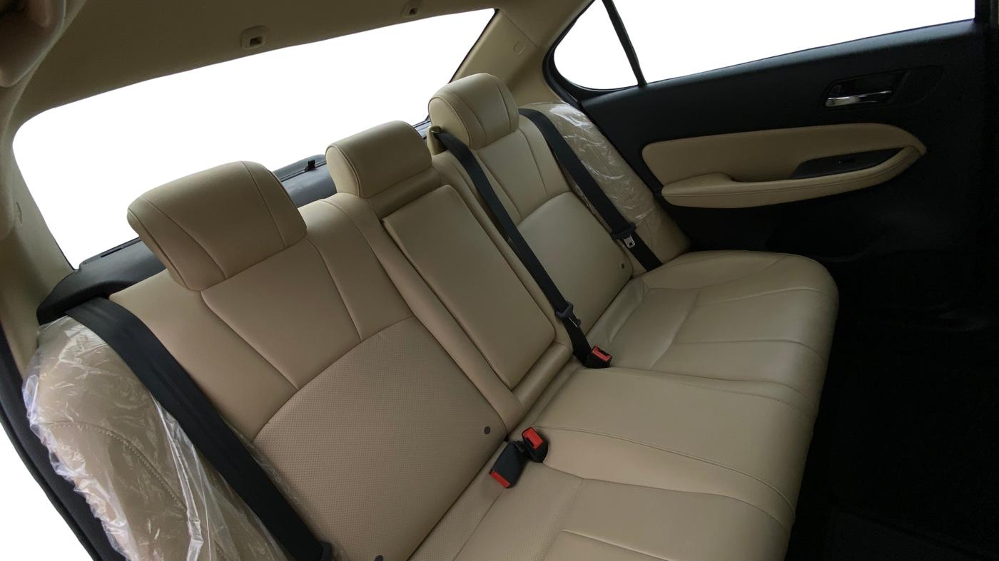 2022 Honda City 1.5L I-VTEC ZX CVT, Petrol, Automatic, 83,228 km, Right Side Rear Door Cabin