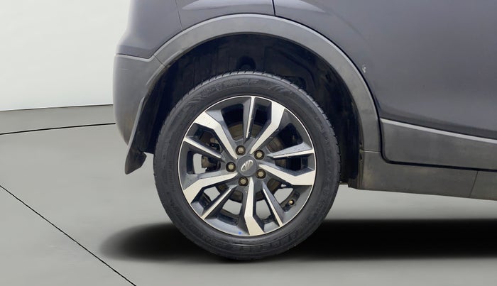 2019 Mahindra XUV300 W8 (O) 1.5 DIESEL, Diesel, Manual, 87,870 km, Right Rear Wheel