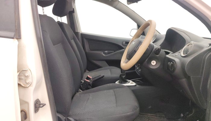 2013 Ford Figo EXI 1.4 DIESEL, Diesel, Manual, 1,44,732 km, Right Side Front Door Cabin