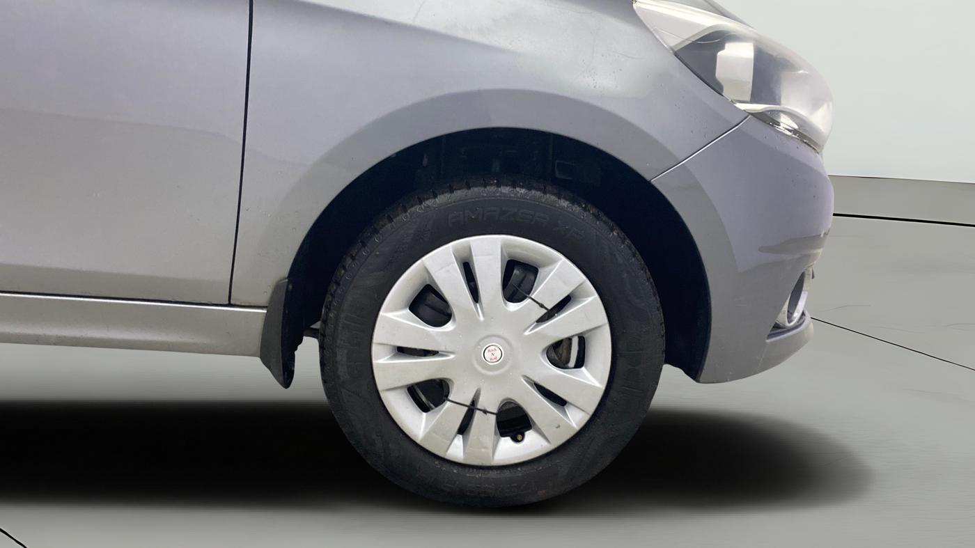 2018 Tata Tiago XZA PETROL, Petrol, Automatic, 80,365 km, Right Front Wheel