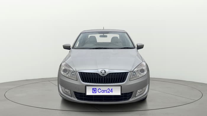 2015 Skoda Rapid ELEGANCE 1.6 MPI MT, Petrol, Manual, 72,507 km, Front