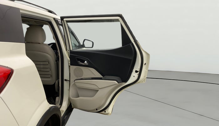 2022 Mahindra XUV300 W8 (O) 1.5 DIESEL, Diesel, Manual, 53,875 km, RHS Rear Door