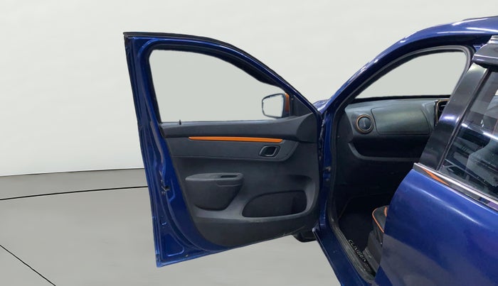 2017 Renault Kwid CLIMBER 1.0 AMT, Petrol, Automatic, 33,082 km, LHS Front Door