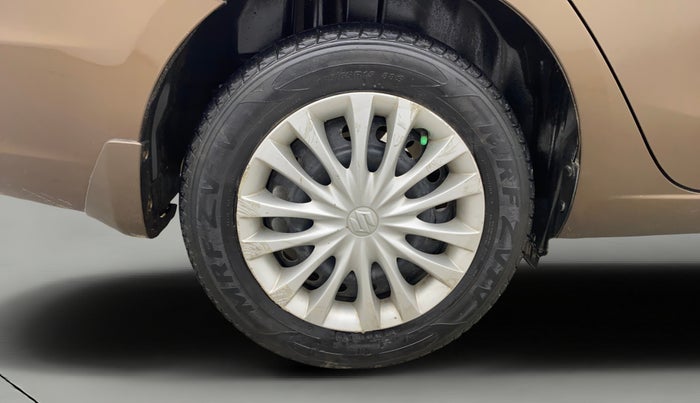 2016 Maruti Ciaz VXI+, Petrol, Manual, 35,074 km, Right Rear Wheel