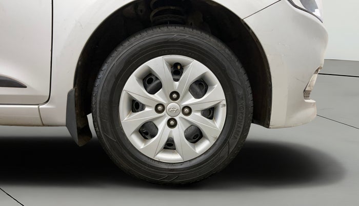 2017 Hyundai Elite i20 SPORTZ 1.2, Petrol, Manual, 77,465 km, Right Front Wheel