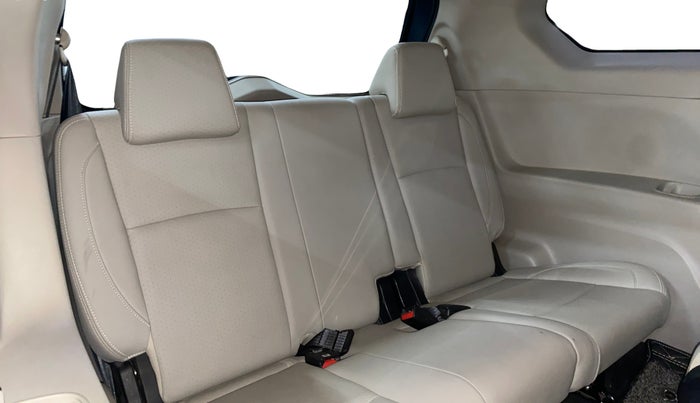 2018 Mahindra MARAZZO M8 7 STR, Diesel, Manual, 57,465 km, Third Seat Row ( optional )