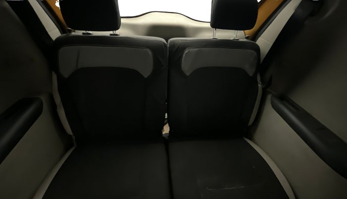 2021 Renault TRIBER RXL MT, Petrol, Manual, 64,712 km, Third Seat Row ( optional )