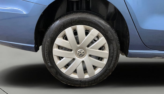 2017 Volkswagen Vento COMFORTLINE 1.6, Petrol, Manual, 75,158 km, Right Rear Wheel