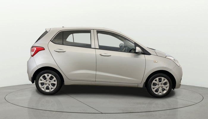 2015 Hyundai Grand i10 MAGNA 1.2 KAPPA VTVT, Petrol, Manual, 12,969 km, Right Side View