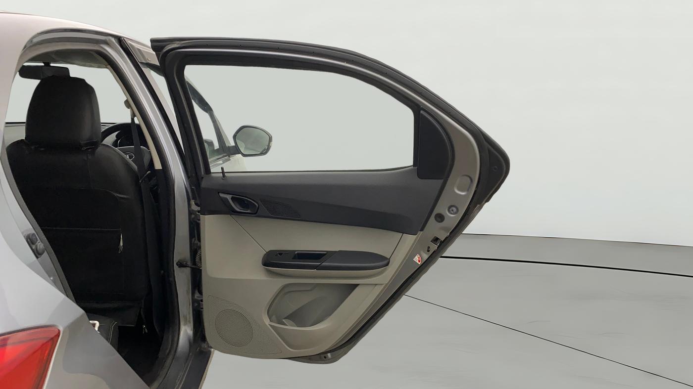2019 Tata Tiago XZ PETROL, Petrol, Manual, 37,141 km, RHS Rear Door