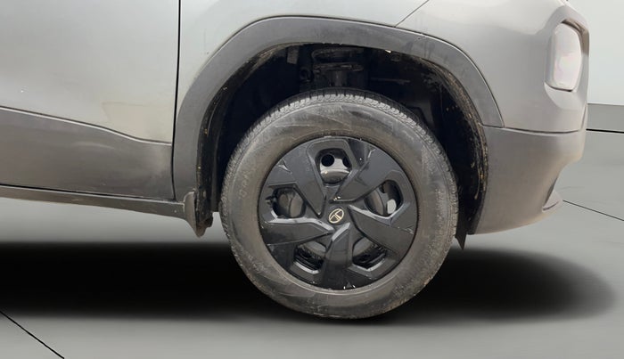 2021 Tata PUNCH ADVENTURE MT, Petrol, Manual, 38,816 km, Right Front Wheel