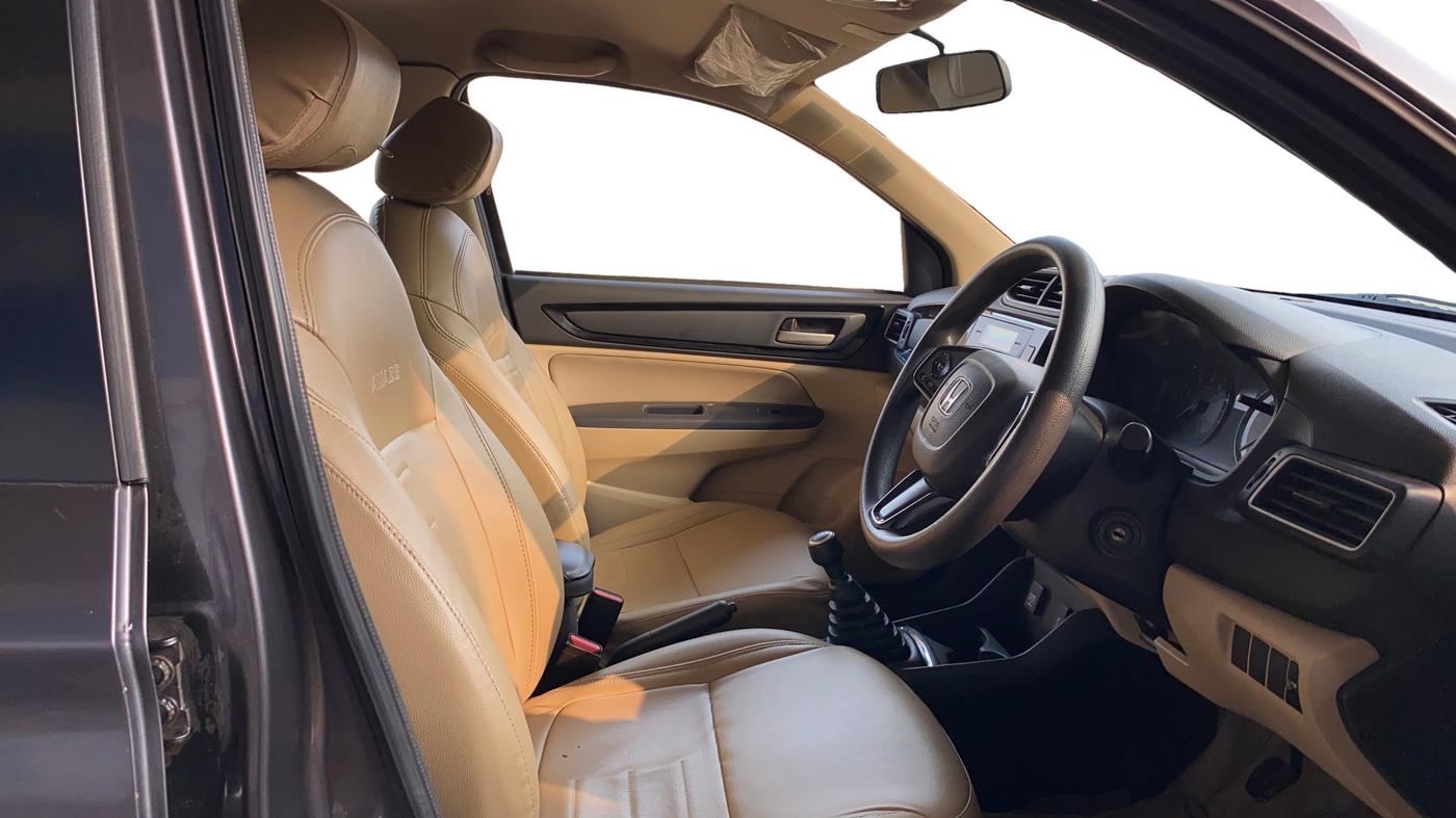 2020 Honda Amaze 1.2L I-VTEC S, Petrol, Manual, 1,01,406 km, Right Side Front Door Cabin