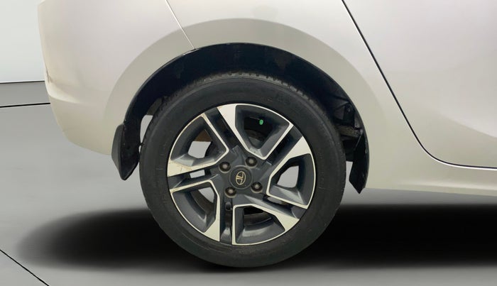 2017 Tata TIGOR XZ PETROL, Petrol, Manual, 69,697 km, Right Rear Wheel