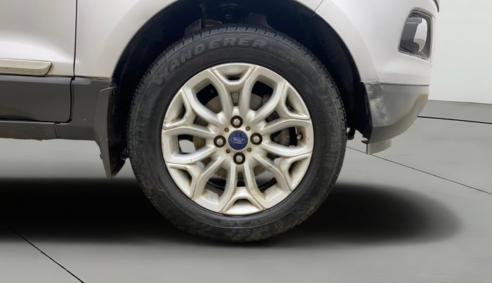 2017 Ford Ecosport TITANIUM 1.5L DIESEL, Diesel, Manual, 1,42,954 km, Right Front Wheel