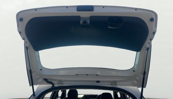 2021 Hyundai NEW I20 MAGNA 1.2 MT, Petrol, Manual, 37,237 km, Boot Door Open