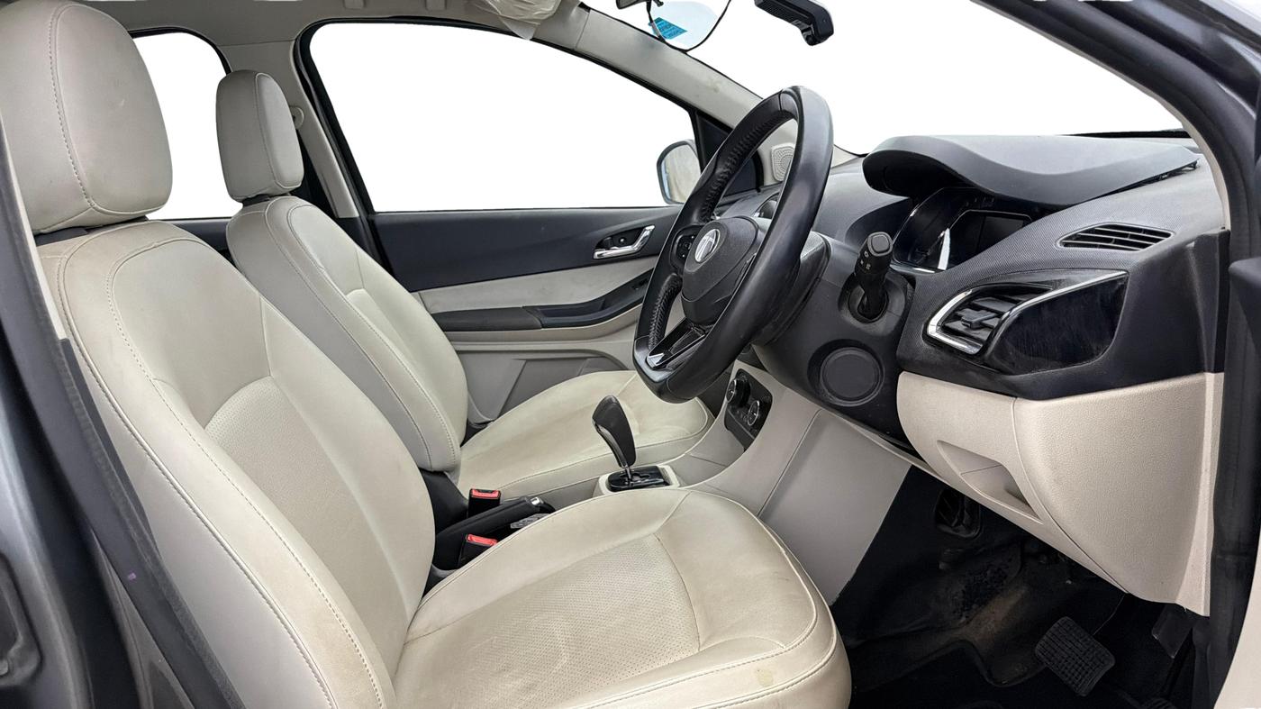 2024 Tata TIGOR XZA Plus iCNG , CNG, Automatic, 10,112 km, Right Side Front Door Cabin