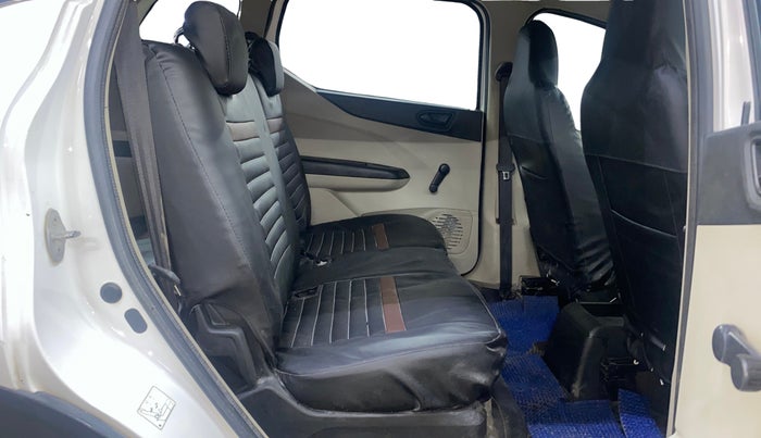 2020 Renault TRIBER RXZ, Petrol, Manual, 65,084 km, Right Side Rear Door Cabin