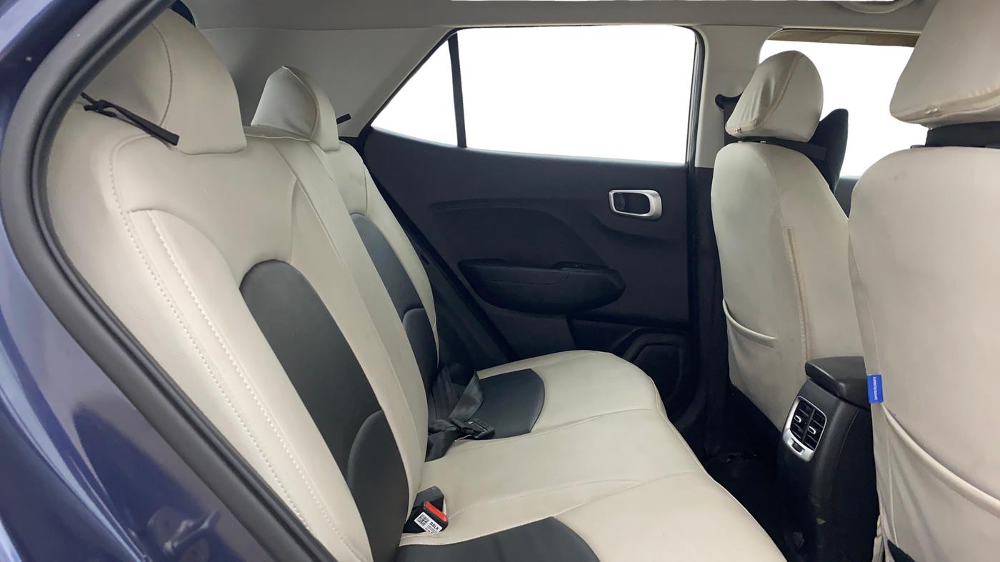 2022 Hyundai VENUE S 1.2, Petrol, Manual, 28,273 km, Right Side Rear Door Cabin