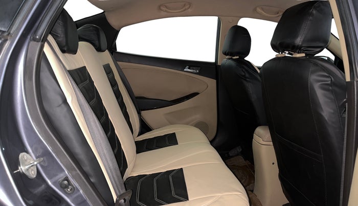 2014 Hyundai Verna FLUIDIC 1.6 VTVT SX AT, Petrol, Automatic, 27,810 km, Right Side Rear Door Cabin