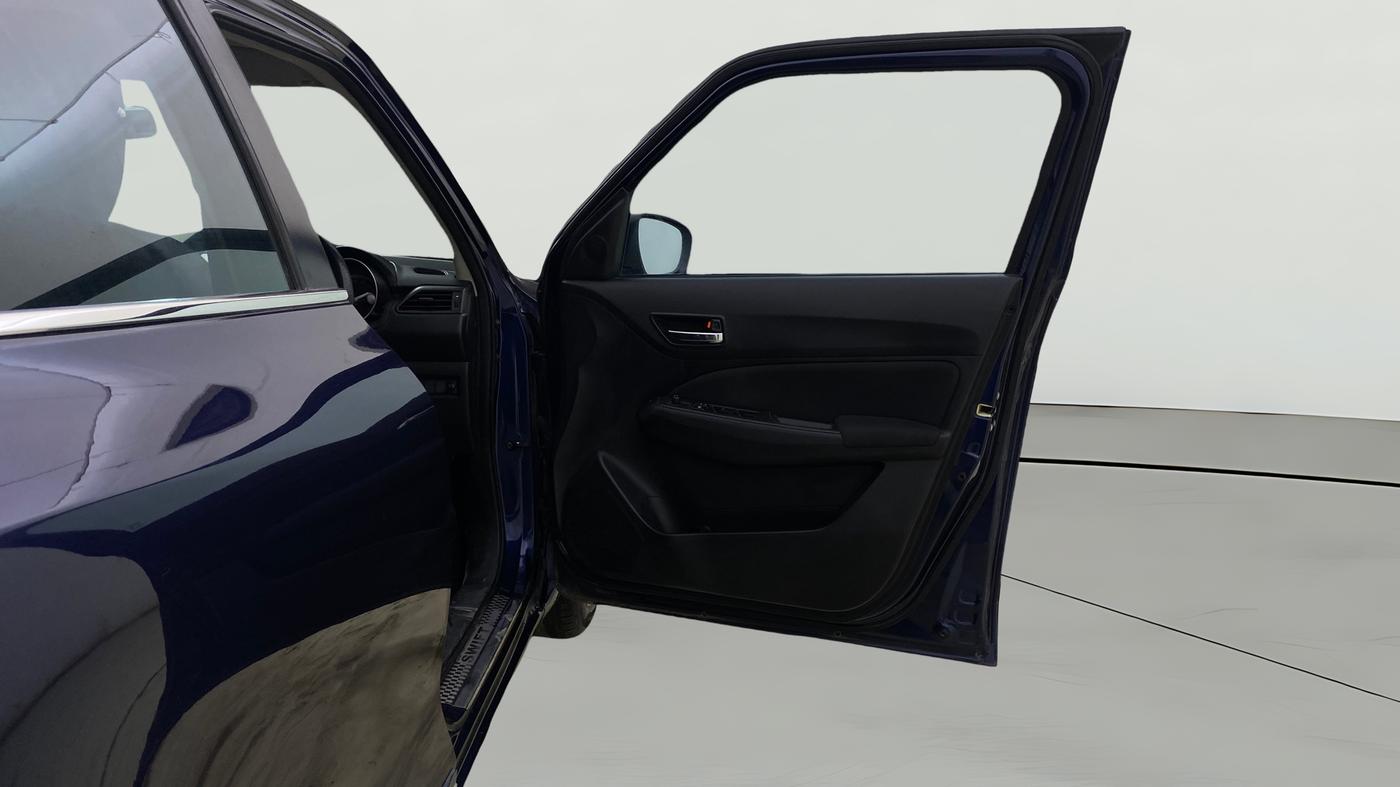 2020 Maruti Swift VXI AMT, Petrol, Automatic, 50,705 km, RHS Front Door