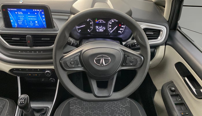2022 Tata ALTROZ XZ PETROL, Petrol, Manual, 13,803 km, Steering Wheel Close Up
