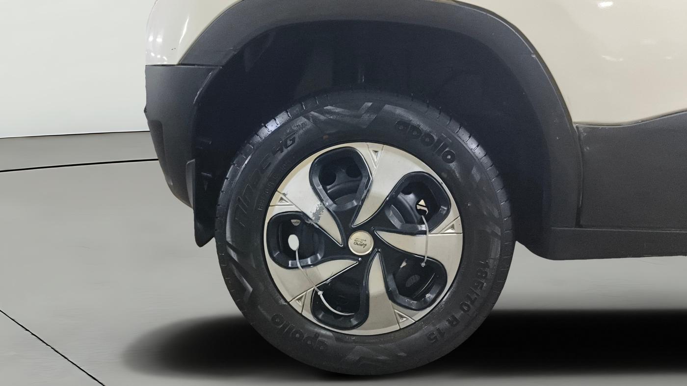 2022 Tata PUNCH PURE MT, Petrol, Manual, 30,710 km, Right Rear Wheel