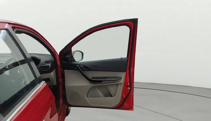 2016 Tata Tiago XT PETROL, Petrol, Manual, 63,274 km, RHS Front Door