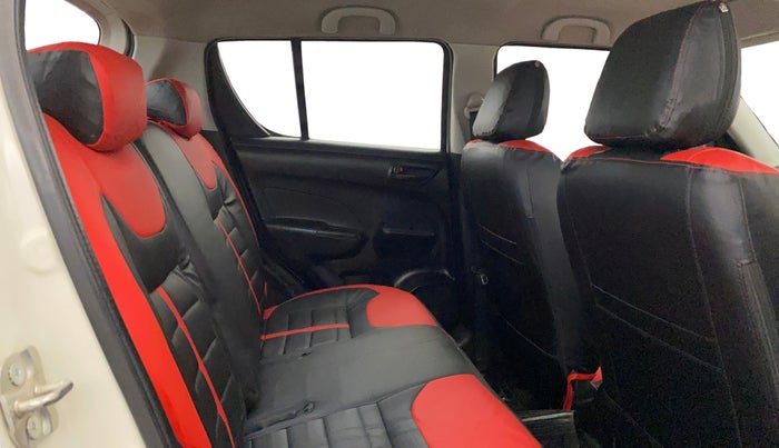 2016 Maruti Swift LXI (O), Petrol, Manual, 57,222 km, Right Side Rear Door Cabin